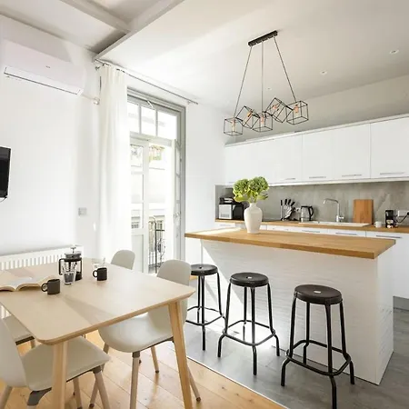 Διαμέρισμα Innovative Upscale 2-br Flat In Premium Location *