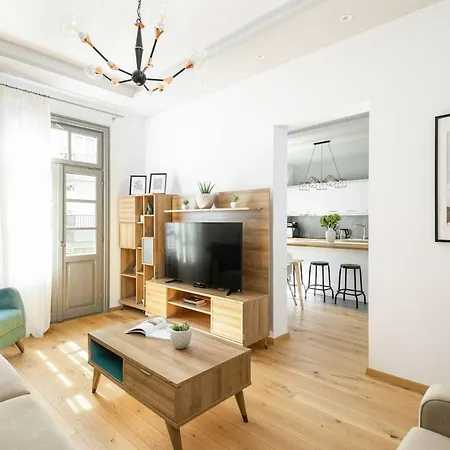 Innovative Upscale 2-br Flat In Premium Location * Θεσσαλονίκη
